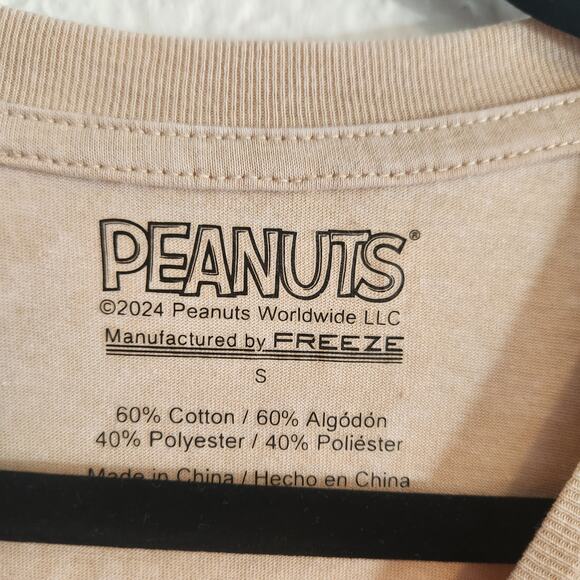 Peanuts Women's Size Small Arizona It's Hot! Tan/Colorful Graphic T-shirt NWT - Picture 5 of 7